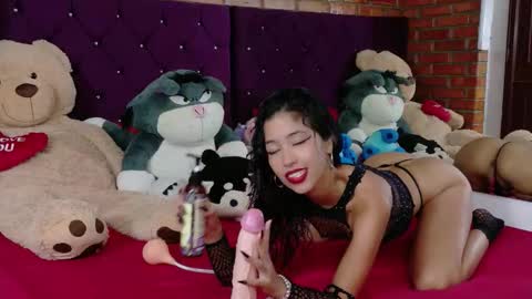 Miss Salome online show from November 5, 2025, 3:34 pm