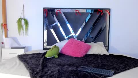 palechor online show from February 18, 2026, 12:06 am