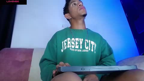 Snapshot of palo_santo06 chatting on July 1, 2026, 7:43 am Palo Santo online show from July 1, 2026, 7:43 am