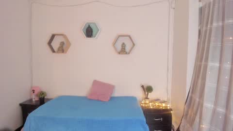 Paloma  online show from January 9, 2025, 8:22 pm