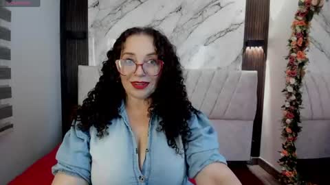 You can call me Mommy Goddess Queen online show from June 19, 2026, 8:23 pm