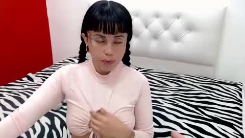 pamela_666_ online show from December 11, 2024, 9:55 pm
