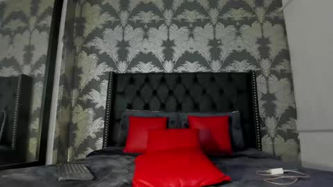Snapshot of pamela_di_angelo chatting on June 7, 2026, 5:00 am Pamela online show from June 7, 2026, 5:00 am