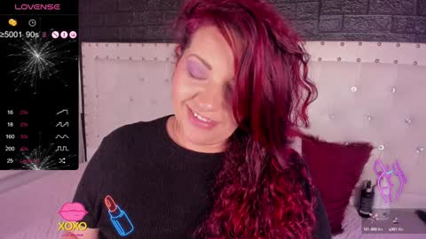 Snapshot of pamela_dimantis_ chatting on January 5, 2025, 6:02 am Pamela online show from January 5, 2025, 6:02 am