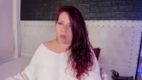 Snapshot of pamela_dimantis_ chatting on February 3, 2025, 10:14 am Pamela online show from February 3, 2025, 10:14 am