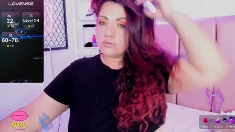 Snapshot of pamela_dimantis_ chatting on October 14, 2025, 4:02 am Pamela online show from October 14, 2025, 4:02 am