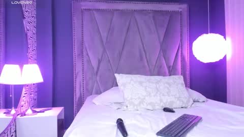 pamela_johnsonn online show from November 9, 2025, 11:19 am