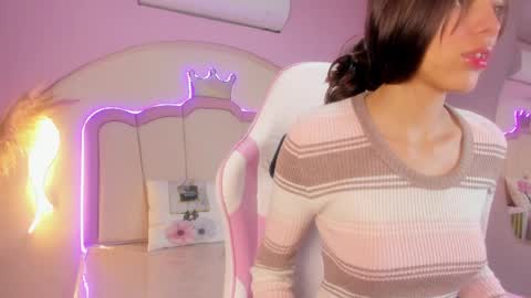 Snapshot of pamela_monroy_ chatting on April 1, 2026, 10:49 am Princess Pamela online show from April 1, 2026, 10:49 am