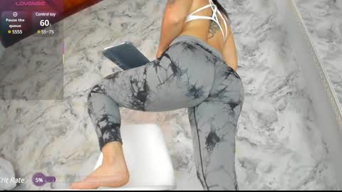 Snapshot of pamela_moreno chatting on March 6, 2025, 10:47 pm Pamela online show from March 6, 2025, 10:47 pm