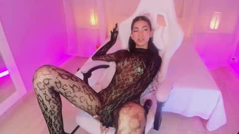  P A M  online show from January 24, 2025, 12:20 am