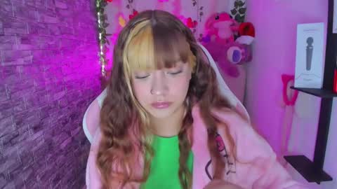 Snapshot of pamelajhonsom chatting on January 3, 2025, 2:30 pm pamelajhonsom online show from January 3, 2025, 2:30 pm