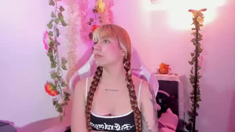 pamelajhonsom online show from June 26, 2026, 6:07 am