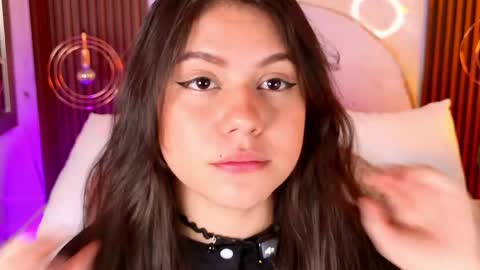 Pamela  online show from April 7, 2026, 12:16 pm