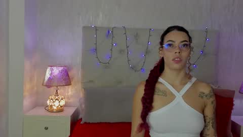 Snapshot of pamelamiler_ chatting on January 18, 2026, 2:10 pm TELL ME PAMELLA AND GIVE ME A GOOD GRADE ITS IMPORTANT online show from January 18, 2026, 2:10 pm