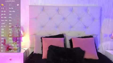 Snapshot of pamelamiler_ chatting on February 21, 2026, 12:17 pm TELL ME PAMELLA AND GIVE ME A GOOD GRADE ITS IMPORTANT online show from February 21, 2026, 12:17 pm