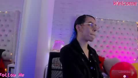 Snapshot of pamelamiler_ chatting on June 18, 2026, 2:43 pm TELL ME PAMELLA AND GIVE ME A GOOD GRADE ITS IMPORTANT online show from June 18, 2026, 2:43 pm