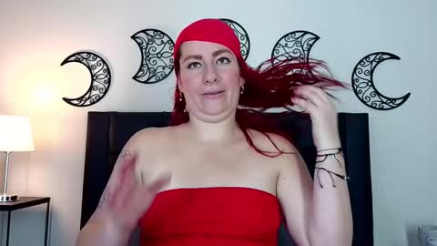 Snapshot of pamelamk chatting on October 31, 2025, 11:22 am Pamela online show from October 31, 2025, 11:22 am