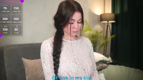 Diana online show from October 5, 2025, 11:13 pm