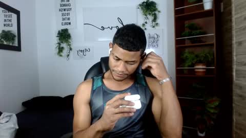 pandablack18 online show from June 4, 2026, 3:23 am