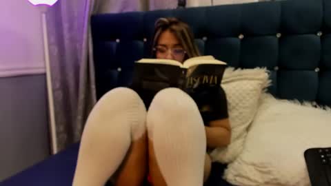 Snapshot of pandoracherry chatting on February 27, 2025, 5:45 am Pandora online show from February 27, 2025, 5:45 am