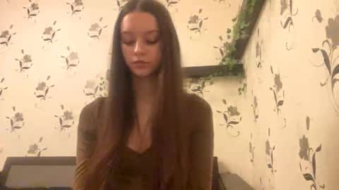 Snapshot of pantease_ chatting on October 10, 2025, 9:25 pm Kate online show from October 10, 2025, 9:25 pm