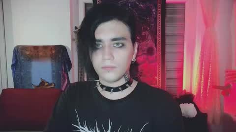 In bio online show from November 4, 2025, 1:05 am