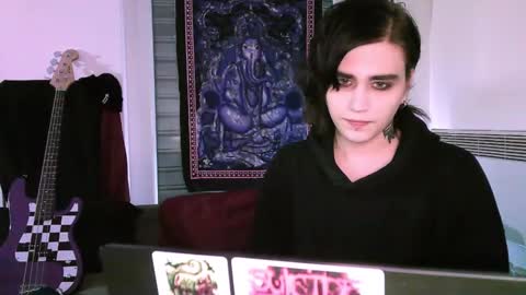 In bio online show from March 17, 2026, 7:28 pm