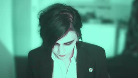 In bio online show from April 11, 2026, 7:29 pm