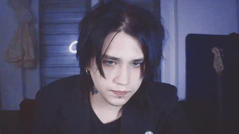 In bio online show from April 21, 2026, 2:04 am