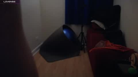 PantsLessTraveler online show from January 18, 2025, 3:27 pm