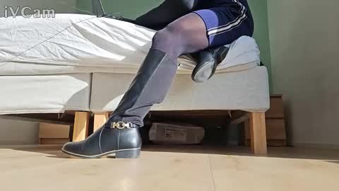 pantyhose_ggggg online show from April 15, 2026, 7:15 am