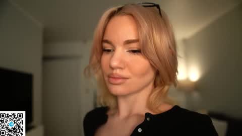 Kristina Kriss online show from March 26, 2026, 2:22 pm