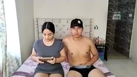 Paola 23 and Andres 25 online show from June 3, 2026, 9:20 pm