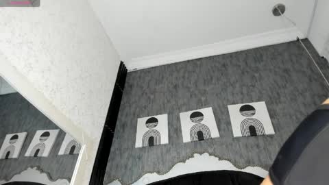      online show from April 4, 2026, 12:02 pm