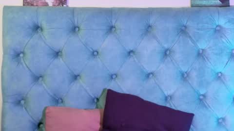 Snapshot of paola_lyon chatting on September 20, 2025, 5:14 pm Paola Lyon online show from September 20, 2025, 5:14 pm