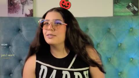 Snapshot of paola_lyon chatting on October 20, 2025, 12:49 pm Paola Lyon online show from October 20, 2025, 12:49 pm