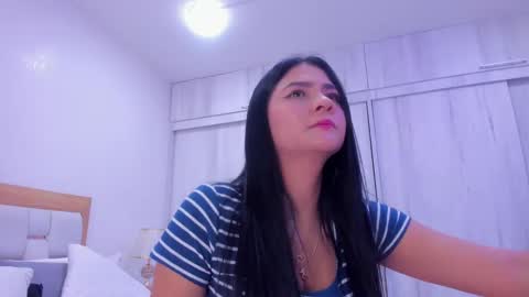 Paola  online show from February 5, 2025, 7:31 pm