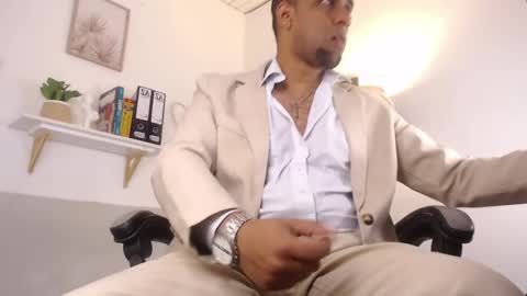 PAOLO online show from May 11, 2026, 12:33 pm