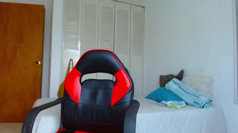 Snapshot of paolo_savanna chatting on October 18, 2025, 5:35 pm paolo_savanna online show from October 18, 2025, 5:35 pm