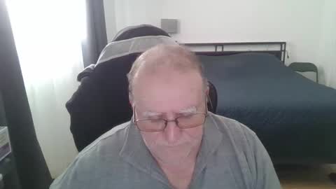 papilly online show from March 1, 2026, 5:37 pm