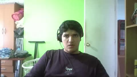 Papito online show from February 16, 2025, 1:49 pm