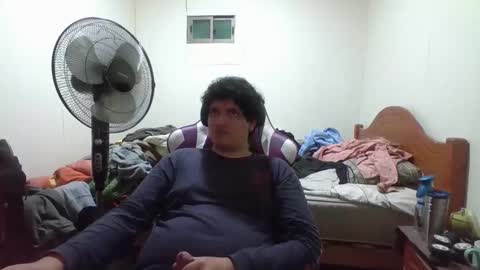 Papito online show from December 17, 2025, 2:28 am