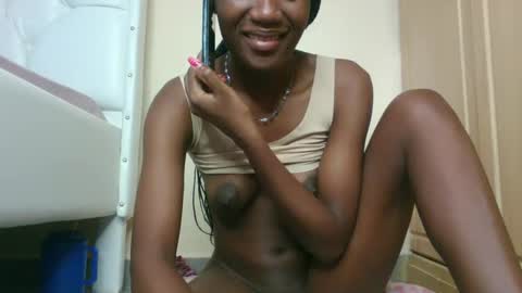 Snapshot of pappychullo09 chatting on April 7, 2026, 10:05 am pappychullo09 online show from April 7, 2026, 10:05 am