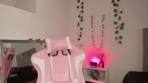 Snapshot of paprik_ chatting on September 27, 2025, 5:40 pm Paprika online show from September 27, 2025, 5:40 pm