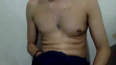 papy_dani33 online show from March 26, 2026, 6:41 am