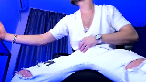 Snapshot of paris_lock chatting on December 8, 2024, 2:18 am Paris online show from December 8, 2024, 2:18 am