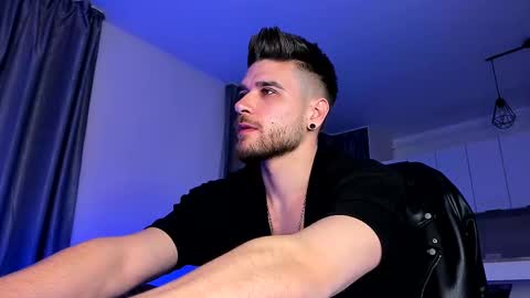 Snapshot of paris_lock chatting on February 12, 2025, 3:51 am Paris online show from February 12, 2025, 3:51 am