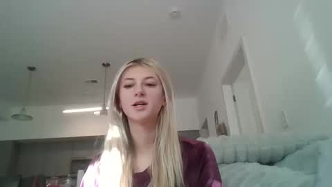 Snapshot of parisbaby2000 chatting on October 17, 2025, 1:03 pm parisbaby2000 online show from October 17, 2025, 1:03 pm