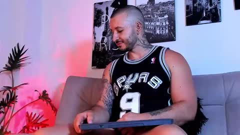 Snapshot of parker_lavine chatting on October 25, 2025, 2:19 am parker lavine online show from October 25, 2025, 2:19 am