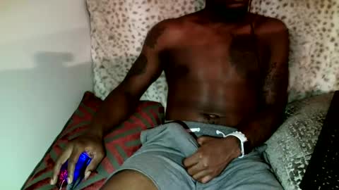 Snapshot of parlaytellio chatting on December 29, 2024, 10:47 pm Parlay Tellio online show from December 29, 2024, 10:47 pm